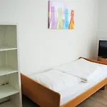 Sarstedter Hof 2* Зарштедт
