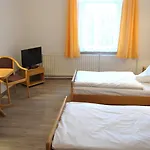 Sarstedter Hof Отель