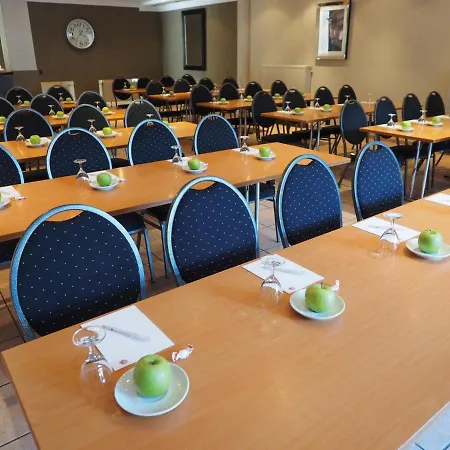 Sarstedter Hof Отель 2*