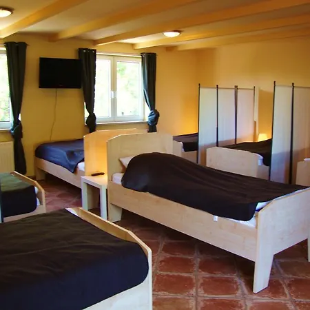 Отель Sarstedter Hof Зарштедт
