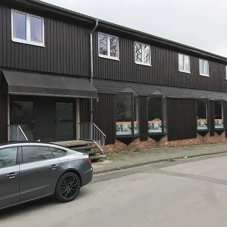 Sarstedter Hof Отель 2*