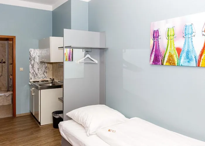 Отель Sarstedter Hof Зарштедт