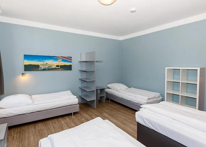 Sarstedter Hof Отель