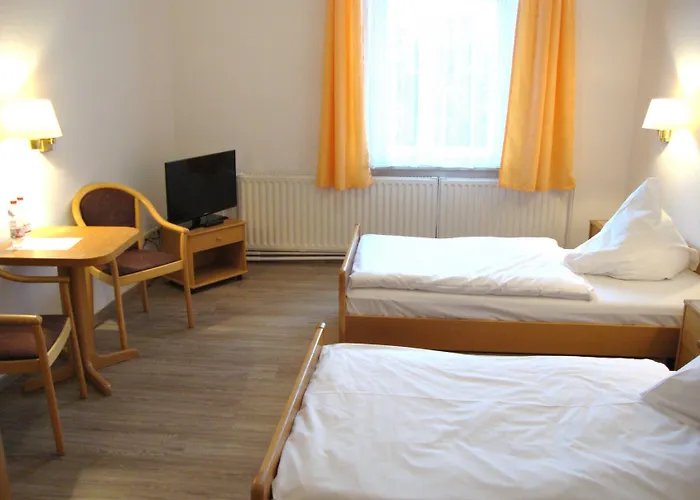 Sarstedter Hof Отель