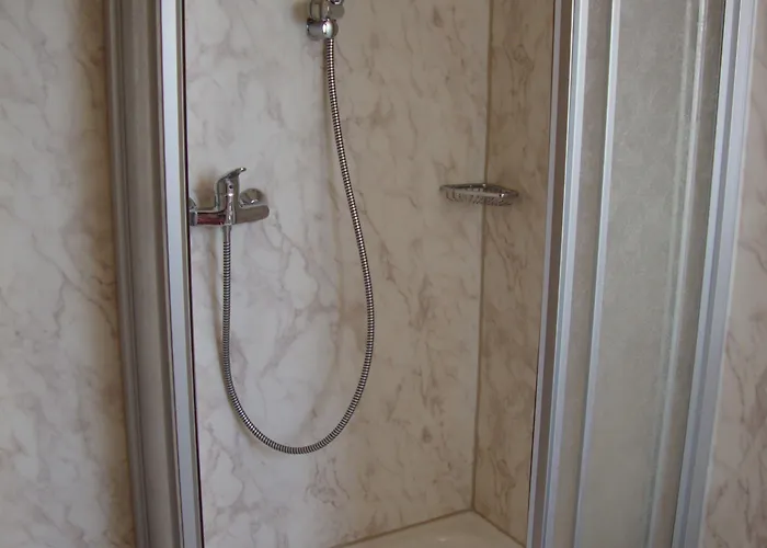 Sarstedter Hof Отель 2*