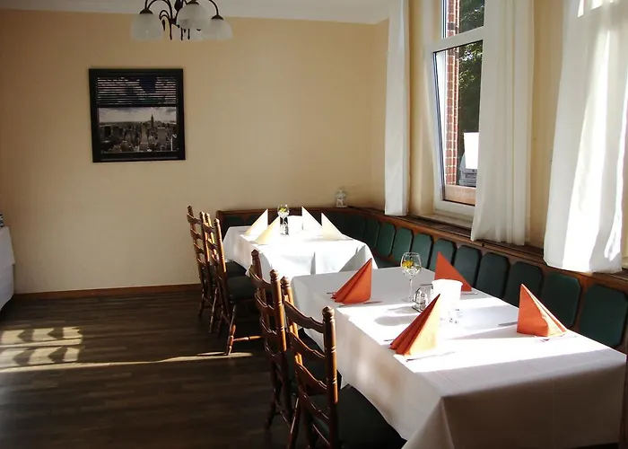 Отель Sarstedter Hof